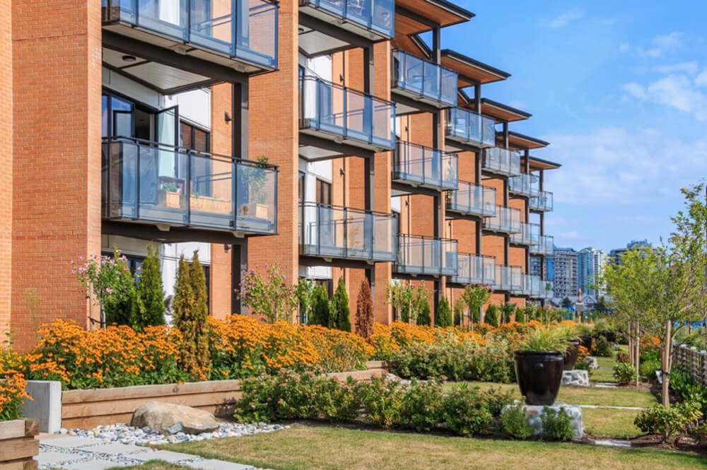 Exterior of apartment complex in jersey heights, NJ