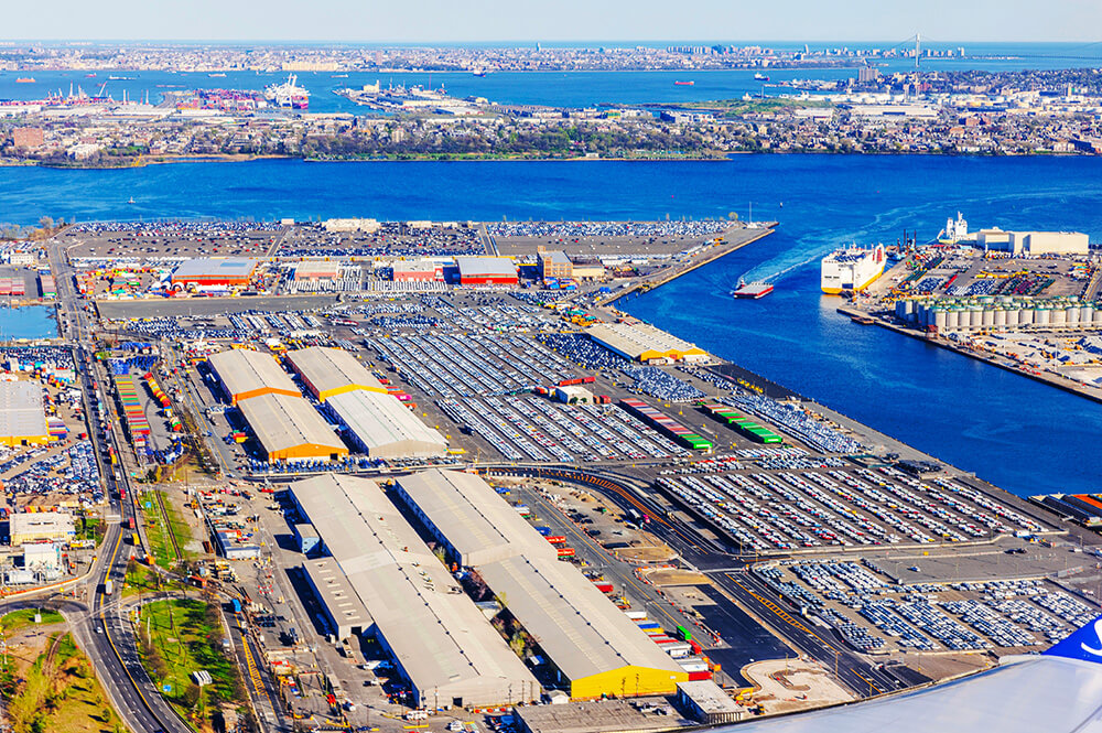 Retail and warehouse buildings in Secaucus, NJ along the water
